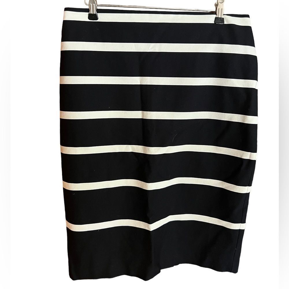Talbots NWT black and cream striped straight skirt women’s size 8